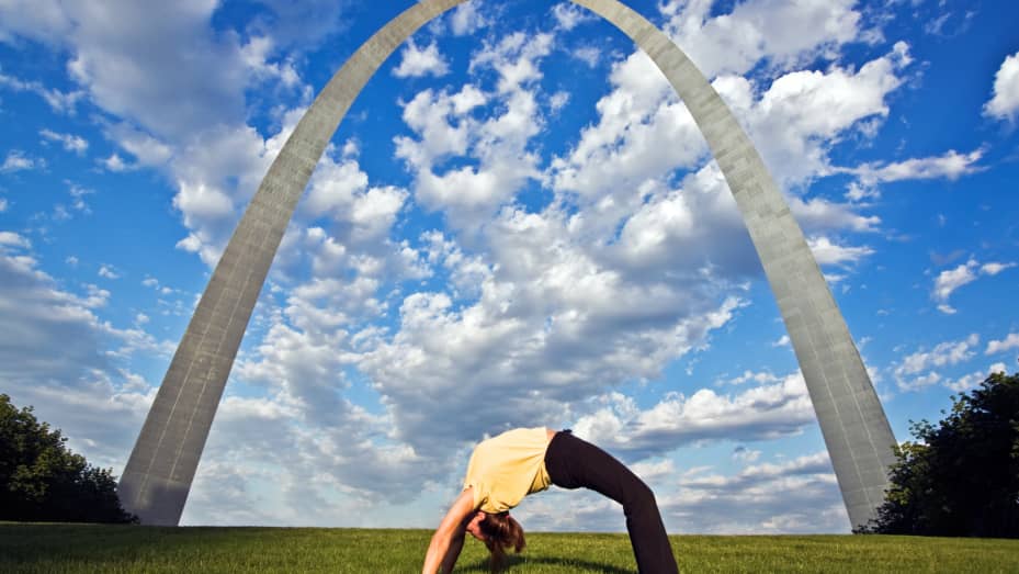 St. Louis Deemed Best City for New Grads, Lebanon Ranked Charming Small Town in IL